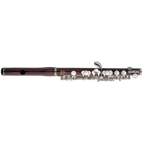 Yamaha YPC-81 piccolo flute